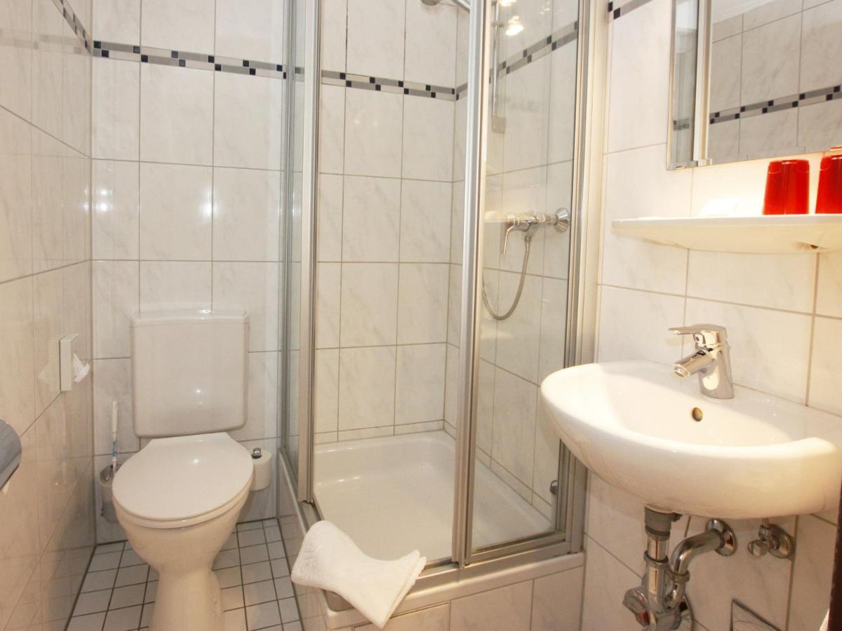 Hotel Baeren Garni ไฟรบวร์กอิมไบรส์เกา ภายนอก รูปภาพ